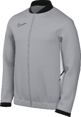 Graue Nike Jacke mit schwarzem Kragen und Logo auf der Brust. Graue Nike Jacke mit schwarzem Kragen und Logo auf der Brust.