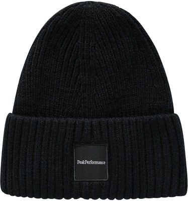 Schwarze Rippstrickmütze mit Peak Performance Logo vorne. Schwarze Rippstrickmütze mit Peak Performance Logo vorne.