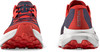 Vorder- und Rückansicht von roten und dunkelblauen Trailrunning-Schuhen.