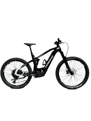 Schwarzes Haibike E-Mountainbike mit Federung vorne und hinten. Schwarzes Haibike E-Mountainbike mit Federung vorne und hinten.