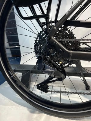 Hinterradschaltwerk am Fahrrad mit Kassette und Kette.