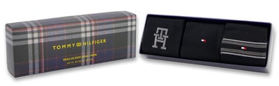 Tommy Hilfiger zokni díszdobozban, kockás csomagolásban.