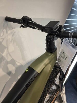 Cube Reaction Hybrid