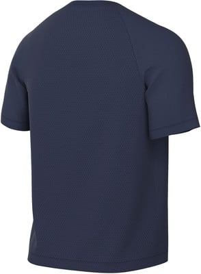 Rückseite eines dunkelblauen Kurzarm-T-Shirts mit feinem Muster. Rückseite eines dunkelblauen Kurzarm-T-Shirts mit feinem Muster.
