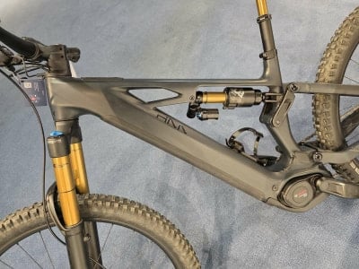 Cube Stereo Hybrid AT One77