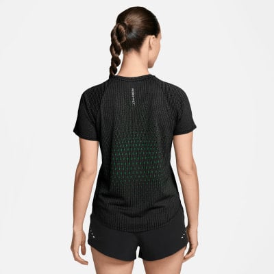 Nike Swift Aero-FIT Laufshirt Nike Swift Aero-FIT Laufshirt