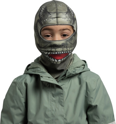 Kind in einer Tiermotivmaske und einer grünen Jacke Kind in einer Tiermotivmaske und einer grünen Jacke