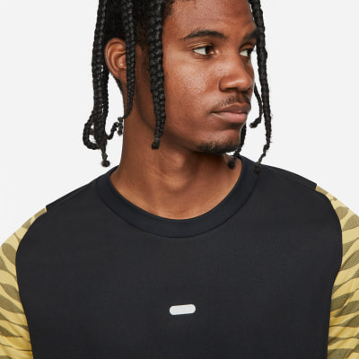 Nike Dri-FIT Strike Fußballshirt