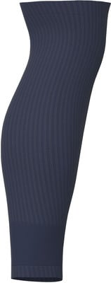 Dunkelblaue Hose mit feinen Streifen und dunklerem Saum am Knöchel. Dunkelblaue Hose mit feinen Streifen und dunklerem Saum am Knöchel.