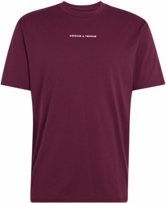 Burgunderrotes Adidas T-Shirt mit kleinem weißen Logo auf der Brust.