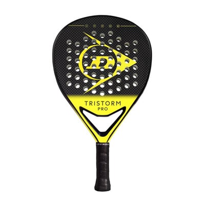 Černá tenisová raketa Dunlop Tristorm Pro se žlutými detaily. Černá tenisová raketa Dunlop Tristorm Pro se žlutými detaily.