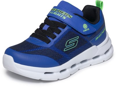 Ein blauer Kinderschuh von Skechers mit neongrünen Akzenten und Lichtern. Ein blauer Kinderschuh von Skechers mit neongrünen Akzenten und Lichtern.