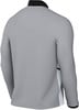 Rückansicht eines grauen Sweatshirts mit schwarzem Kragen und weißem Seitenstreifen.