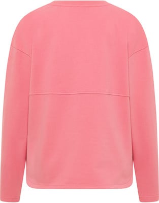 Ein rosafarbener Pullover mit langen Ärmeln und horizontaler Naht vorne. Ein rosafarbener Pullover mit langen Ärmeln und horizontaler Naht vorne.