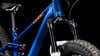 Detail eines Cube Mountainbikes mit blauem Rahmen und Federung.