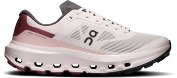 Ein rosafarbener Laufschuh mit schwarzem Logo und weißer Sohle.