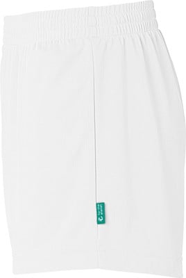 Weiße Shorts mit elastischem Bund und kleinem grünen Etikett.