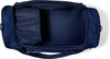 Leere dunkelblaue Sporttasche mit interner Trennwand.