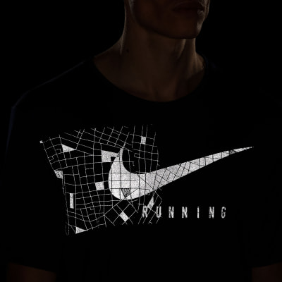 Nike Dri-FIT UV Miler Run Division férfi póló