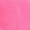 Rosa Fleecestoff mit Nähten entlang einer geschwungenen Naht.