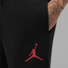 Schwarzer Jogginganzug mit rotem Jordan Jumpman-Logo.