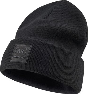 Schwarze Strickmütze mit AR-Logo und Aufschrift ACTIVE REBEL.