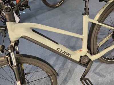 Cube Kathmandu Hybrid One 50cm