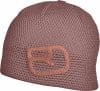 Eine rosafarbene Strickmütze mit seitlichem Logo.