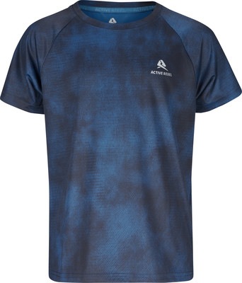 Blaues T-Shirt mit kurzen Ärmeln und dem Active Rebel Logo.