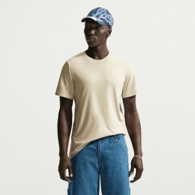 Nike Sportswear Club T-Shirt