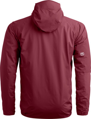 Rückansicht einer dunkelroten Kapuzenjacke mit Logo am Ärmel.