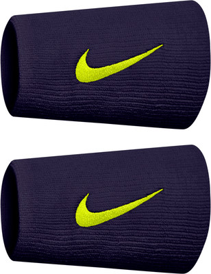 Zwei dunkelblaue Stoffarmbänder mit einem leuchtend gelben Nike-Logo.
