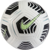 Nike Strike Fußball