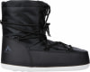 Schwarzer McKinley Winterstiefel mit weißer Sohle und Schnürung.