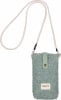 Grüne Teddy-Tasche zum Umhängen mit beigem Band und Druckknopfverschluss.