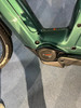 Detail eines E-Bike-Rahmens mit Bosch-Motor und Schwalbe-Reifen.