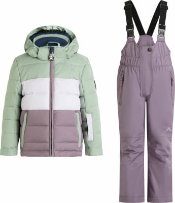 Kinder-Winterjacke und Latzhose in Pastellfarben. Kinder-Winterjacke und Latzhose in Pastellfarben.