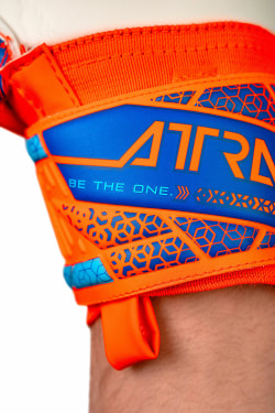 Attrakt Solid Torwarthandschuhe