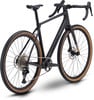 Schwarzes Gravelbike mit braunen Reifen und schwarzen Felgen.