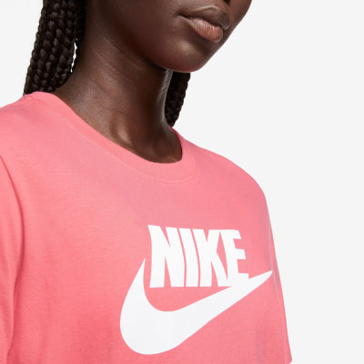 Nike W Nsw Dám. tričko Tee Essntl Icn Ftra