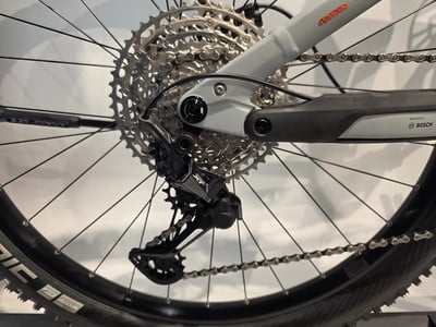 Detail des Mountainbike-Schaltwerks mit Kassette und Kette. Detail des Mountainbike-Schaltwerks mit Kassette und Kette.