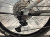 Detail des Mountainbike-Schaltwerks mit Kassette und Kette.