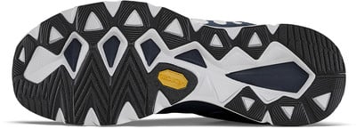Schuhsohle mit ausgeprägtem Muster und gelbem Vibram-Logo. Schuhsohle mit ausgeprägtem Muster und gelbem Vibram-Logo.