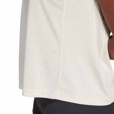 Train Essentials Big Performance Logo Tanktop