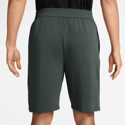 Herren-Shorts in Dunkelgrün aus weichem Stoff mit elastischem Bund. Herren-Shorts in Dunkelgrün aus weichem Stoff mit elastischem Bund.