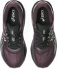 Damen-Laufschuhe von Asics in Dunkelviolett mit hellgelben Akzenten.