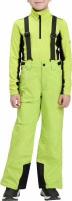 Junge in leuchtend grüner Skibekleidung mit schwarzen Hosenträgern und Details. Junge in leuchtend grüner Skibekleidung mit schwarzen Hosenträgern und Details.