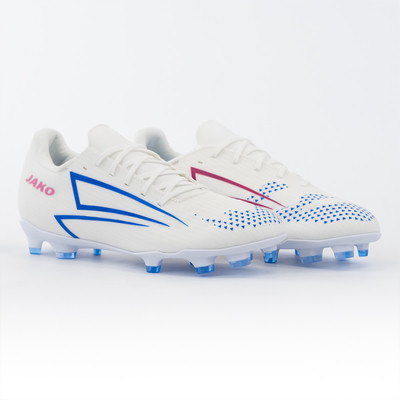 Zwei weiße Fußballschuhe mit blauen und weinroten Details auf weißem Hintergrund. Zwei weiße Fußballschuhe mit blauen und weinroten Details auf weißem Hintergrund.