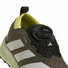 Detail eines Herren-Outdoor-Schuhs von Adidas Terrex mit BOA-System und climaproof-Membran.