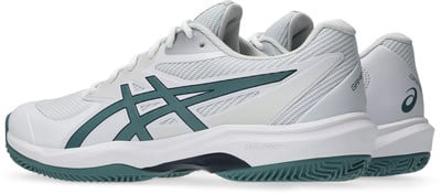 Weiße Tennisschuhe mit dunkelgrünem Asics-Logo und Sohle. Weiße Tennisschuhe mit dunkelgrünem Asics-Logo und Sohle.